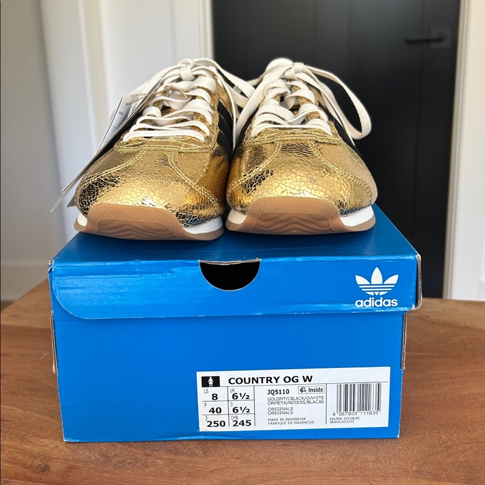 Rare Adidas Metallic Gold Country OG - Picture 9 of 12